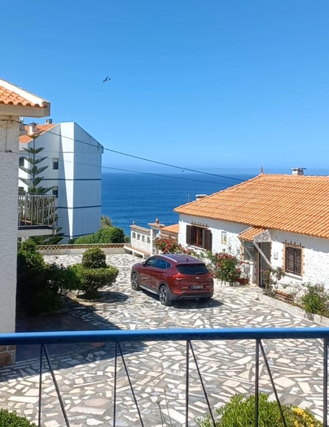 Casa Do Portao Azul - Espadarte アトウギア・ダ・バレイア エクステリア 写真
