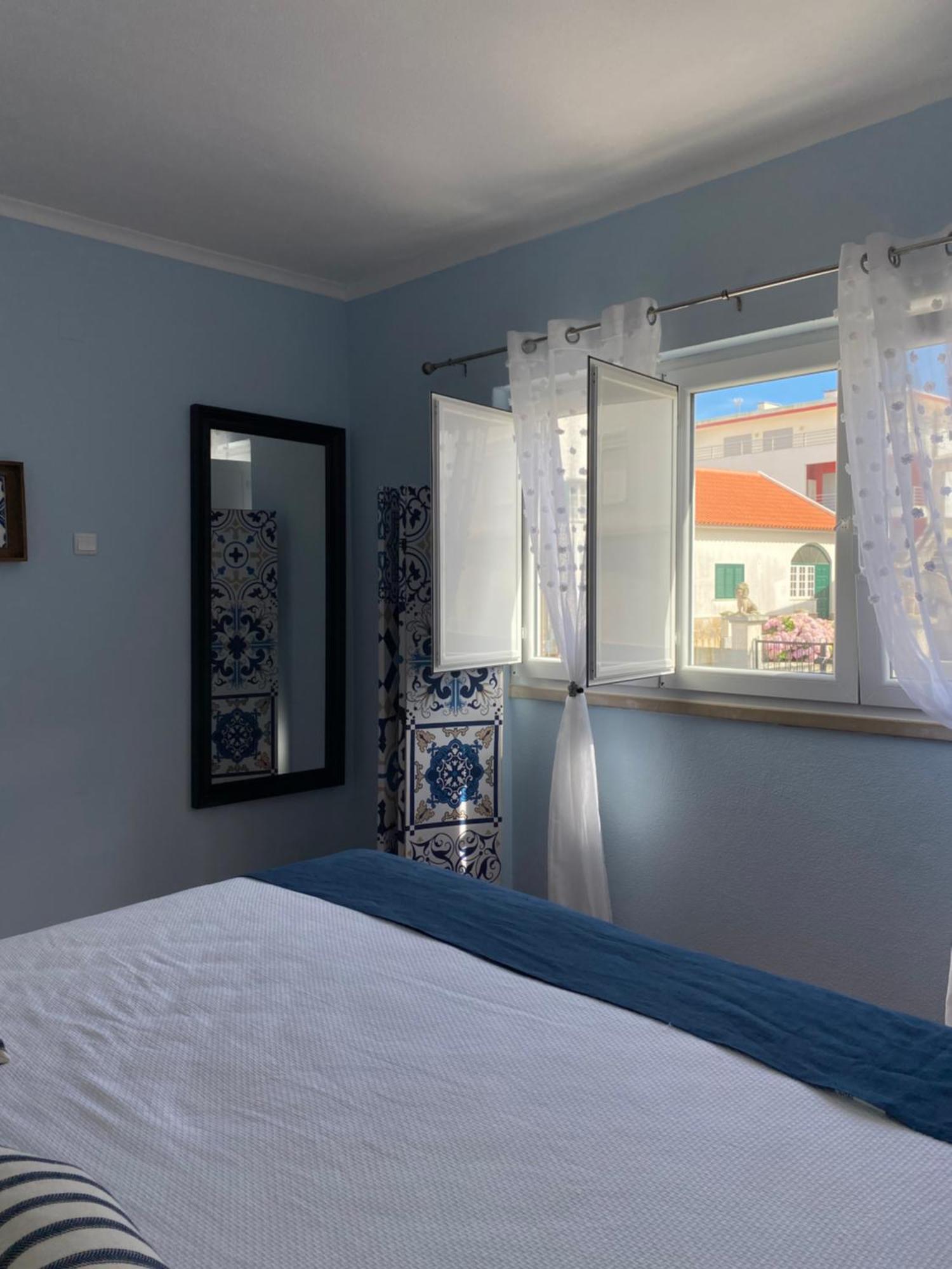 Casa Do Portao Azul - Espadarte アトウギア・ダ・バレイア エクステリア 写真